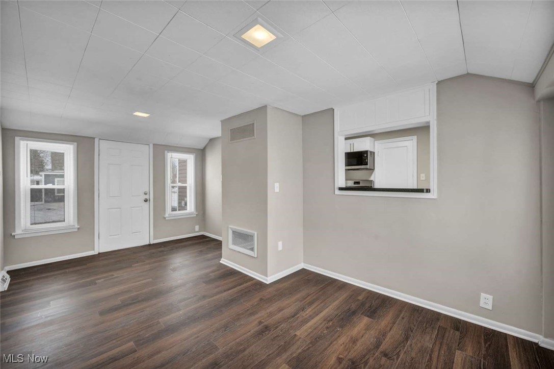 Shore View 02 - Residential