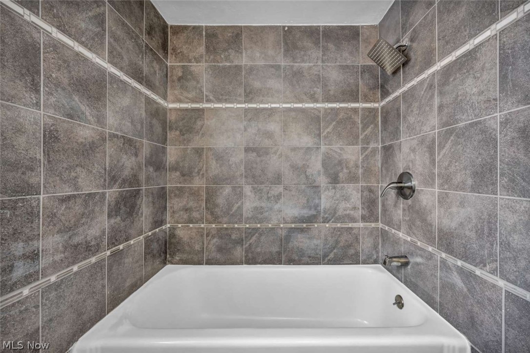 Shore View 02 - Residential