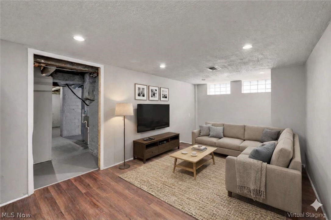 Shore View 02 - Residential