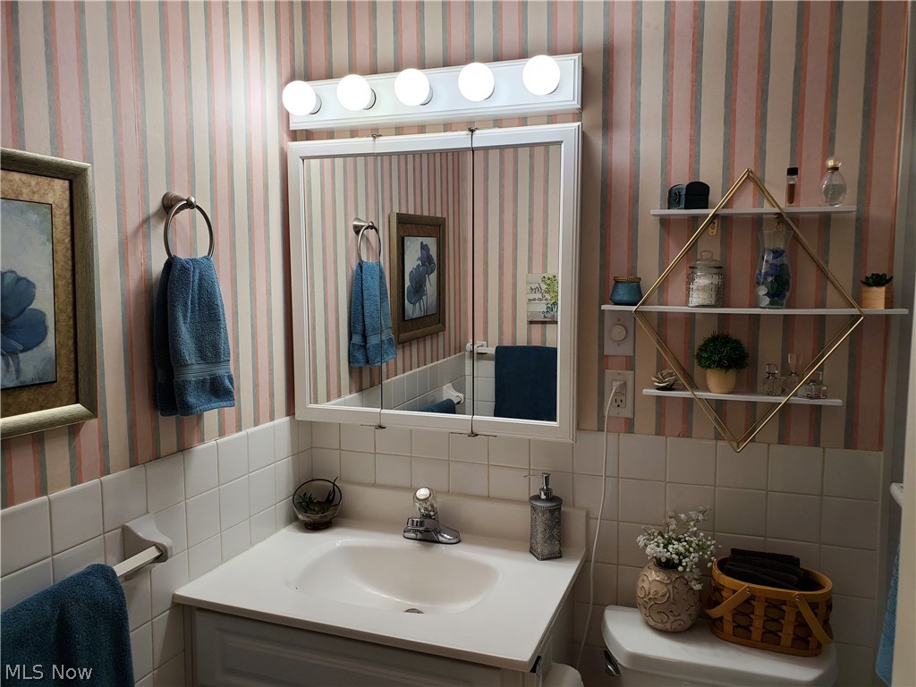 Silver Lake Towers - Residential