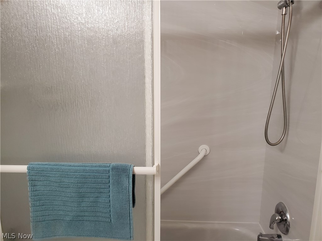 Silver Lake Towers - Residential