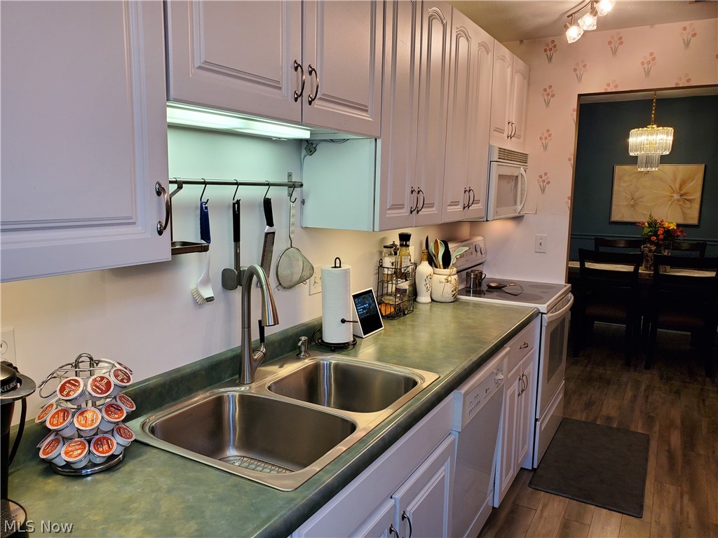 Silver Lake Towers - Residential