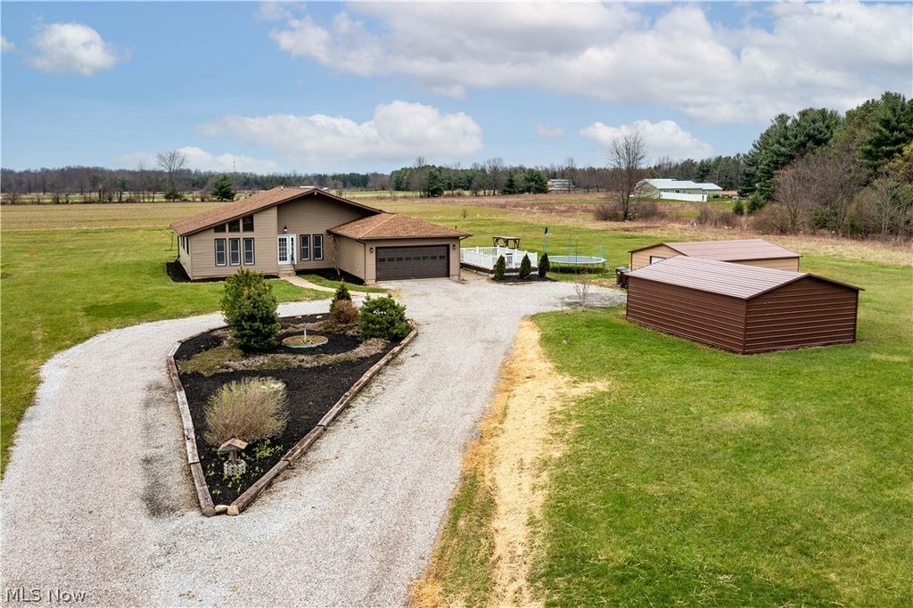 Photo of 36220 Neff Road, Grafton, OH 44044 (MLS # 5197767)