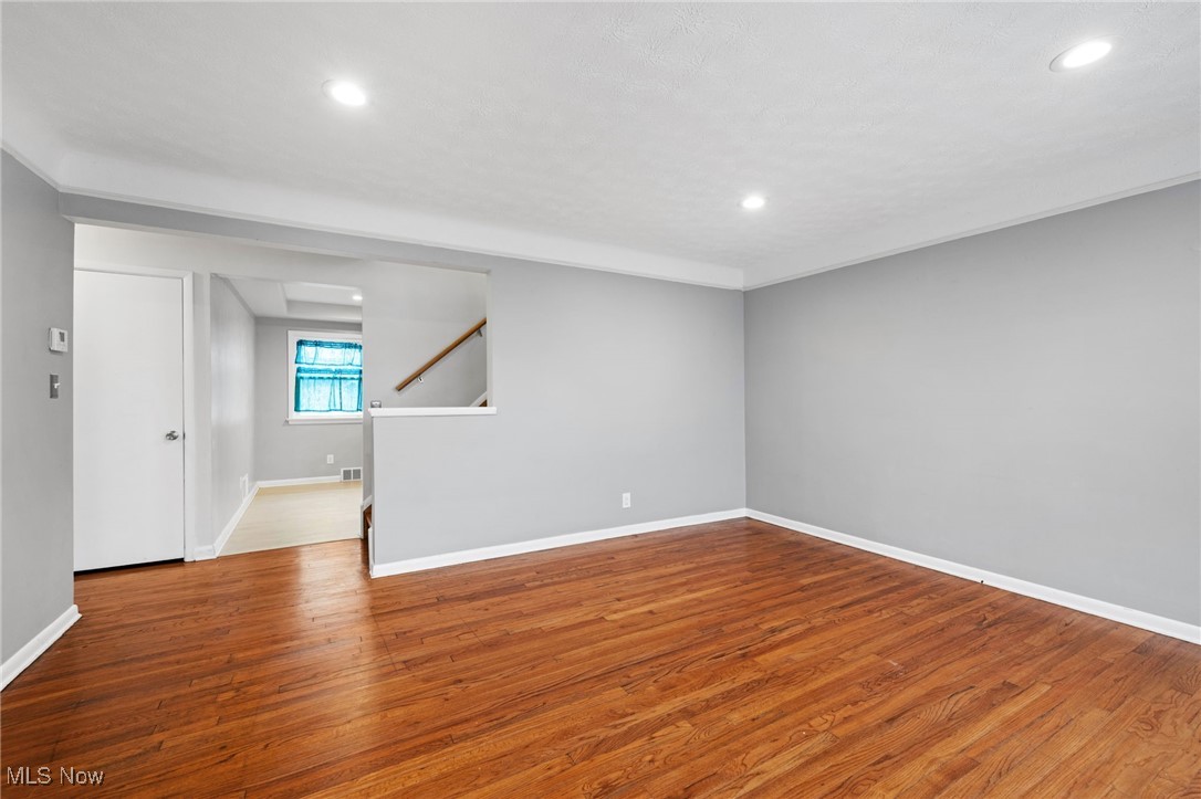 Knickerbocker - Residential