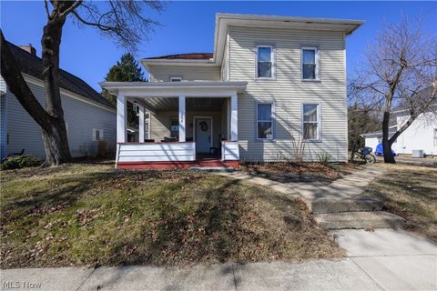 Photo of 204 S Main Street, Tuscarawas, OH 44682 (MLS # 5189998)