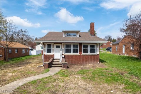 2511 Tuscarawas Street E, Canton, OH 44707 - MLS#: 5111447