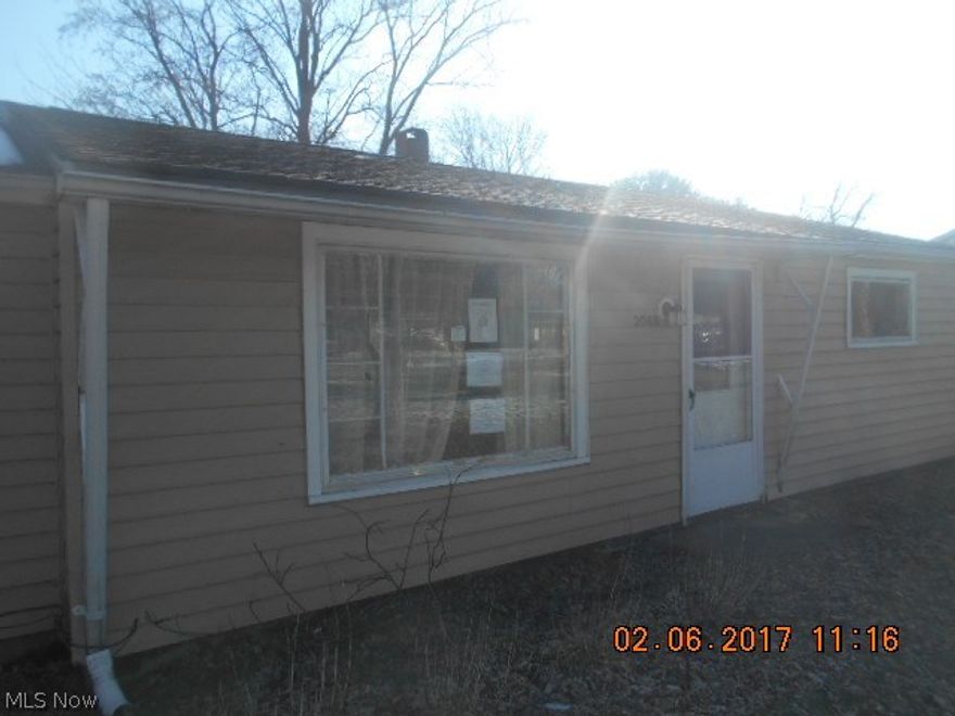 Nice home needs some work huge potential here. Owners and non profit buyers for the first 20 days, Investor offers to be reviewed day 21. Buyers will be required to fill out occupancy cert. Seller will review offers after 7 days on the market.