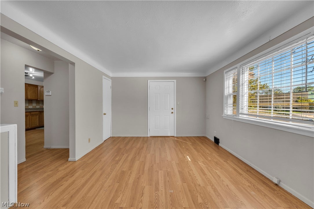 77 Solon Road 1/DN