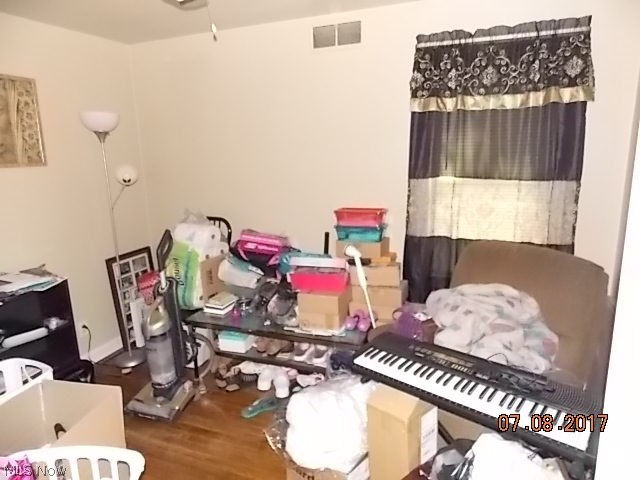 H Elling Broadfield Sub - Residential