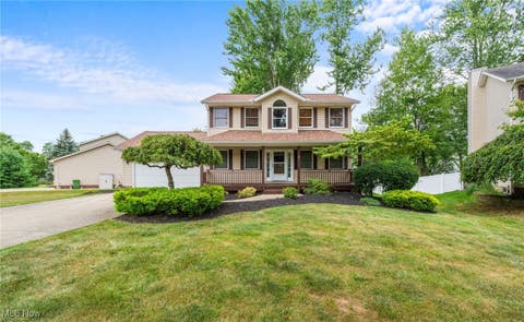 Photo for 906 Cottonwood Court