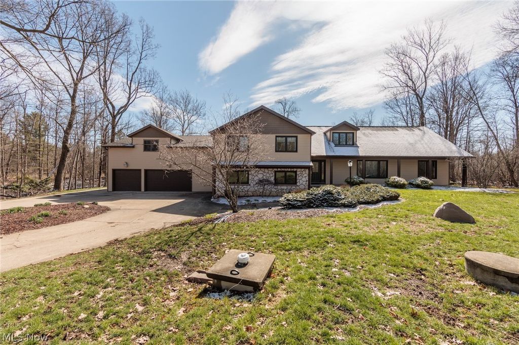 Photo of 45 River Road, Hinckley, OH 44233 (MLS # 5195494)