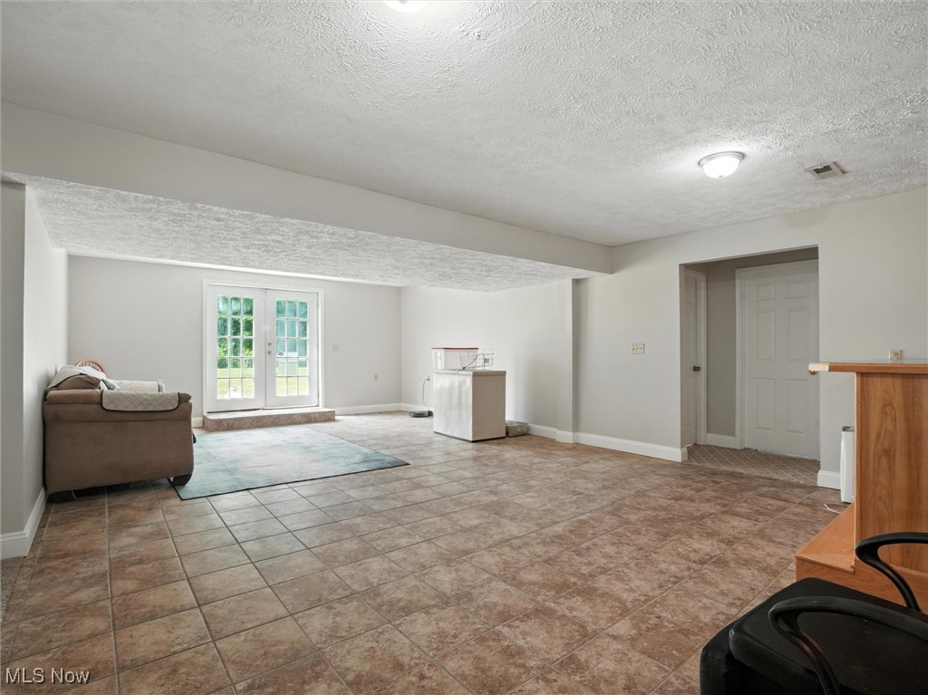 Austinburg, Ohio 44010, United States, 4 Bedrooms Bedrooms, ,3 BathroomsBathrooms,Residential,Active,165792