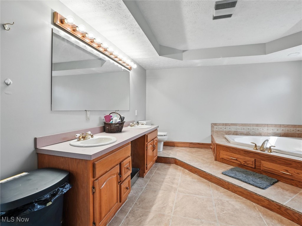 Austinburg, Ohio 44010, United States, 4 Bedrooms Bedrooms, ,3 BathroomsBathrooms,Residential,Active,165792