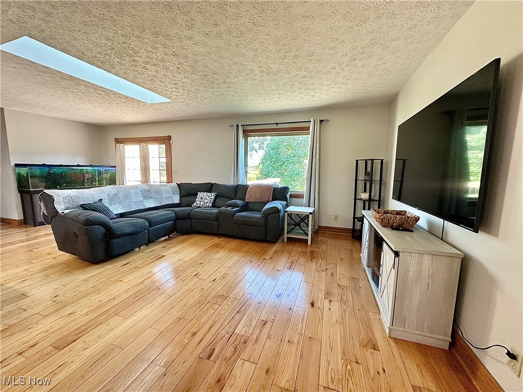 Austinburg, Ohio 44010, United States, 4 Bedrooms Bedrooms, ,3 BathroomsBathrooms,Residential,Active,165792