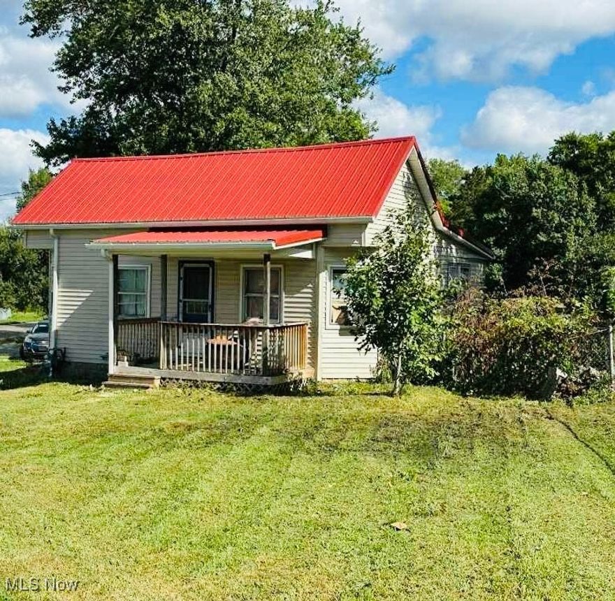 *Charming 3-Bedroom Home in Franklin Local School District – Investment Opportunity!* Discover the potential in this three-bedroom, one-bathroom home nestled in Franklin Local School District. Situated on a spacious corner lot off State Route 146, this property boasts a brand-new roof and siding installed just a few years ago. While the home may need some TLC, it presents a fantastic opportunity for investors or those looking to create their dream space. With equity potential waiting to be unlocked, don’t miss your chance to make this house your own! Schedule a viewing today and explore the possibilities!