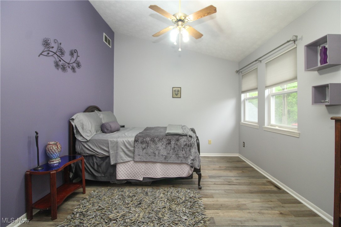4321 Devonshire Drive, Youngstown, Ohio image 17