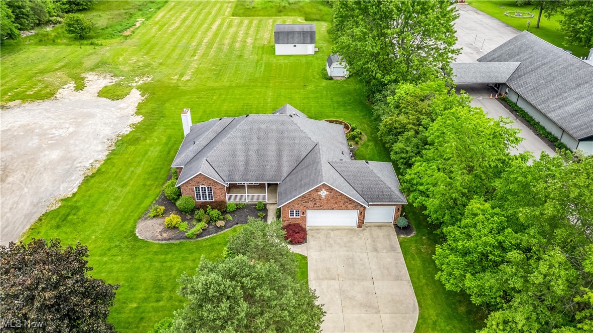 5327 Jaycox Road, North Ridgeville, Ohio image 2