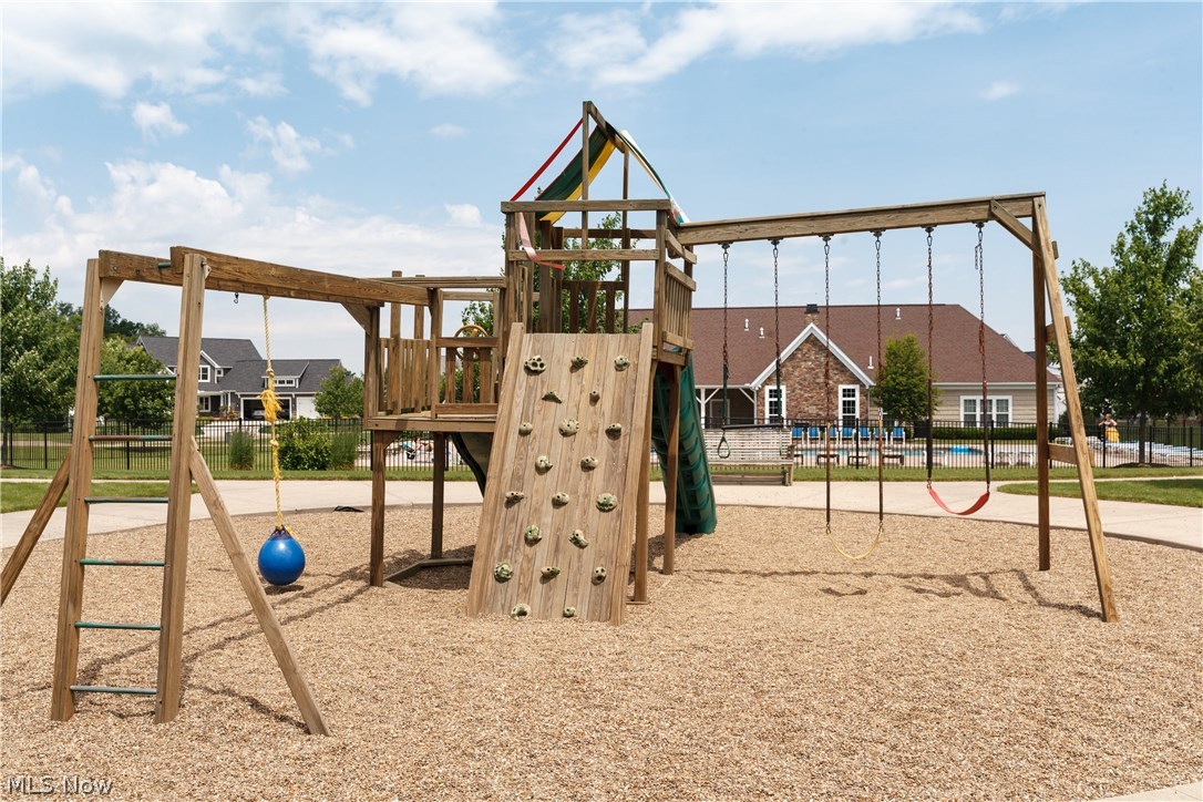 Danbury Glen Estates 01 - Residential