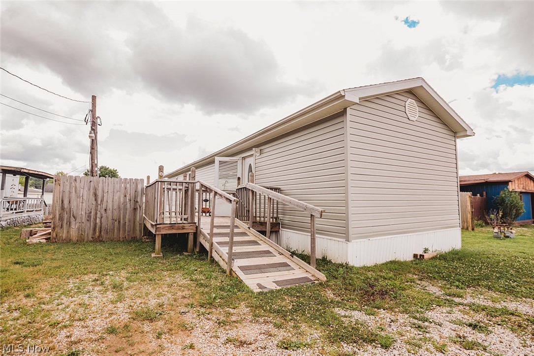Photo 1 of 29 — 43 Thorn Street, Parkersburg, WV 26101
