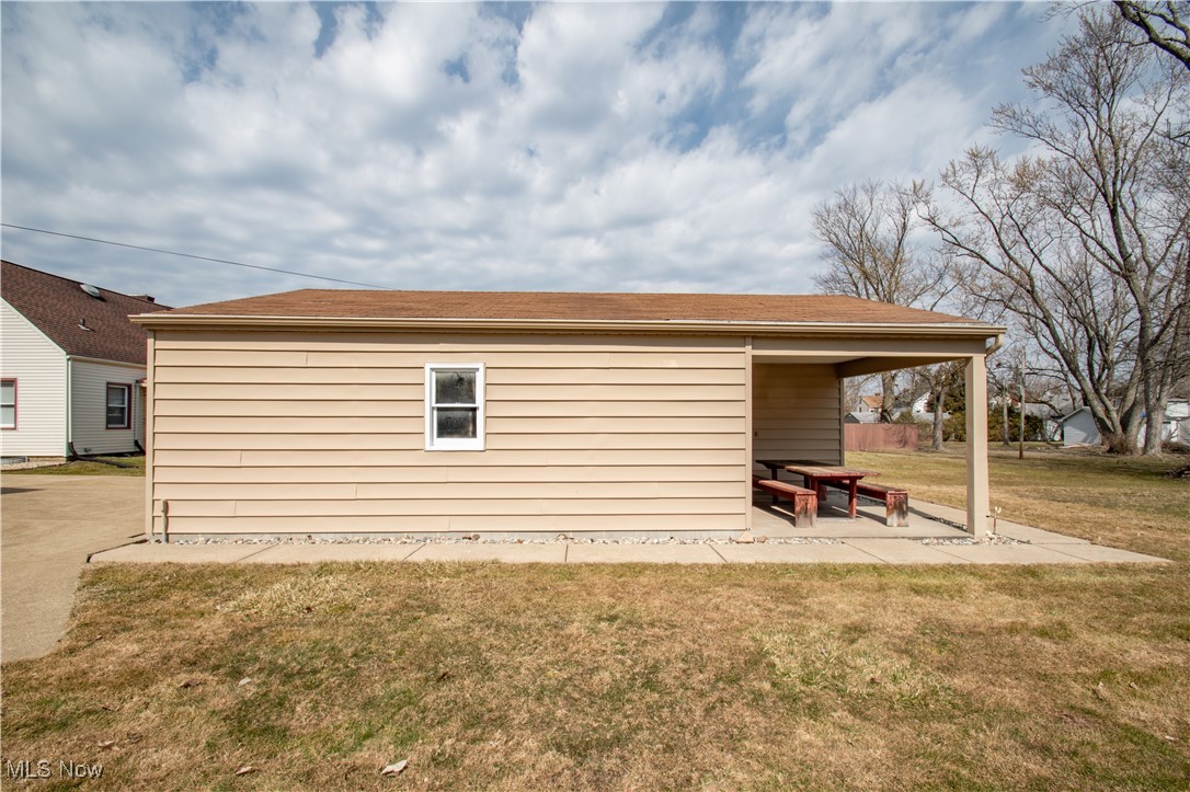 677 Central Parkway Avenue, Warren, Ohio image 46