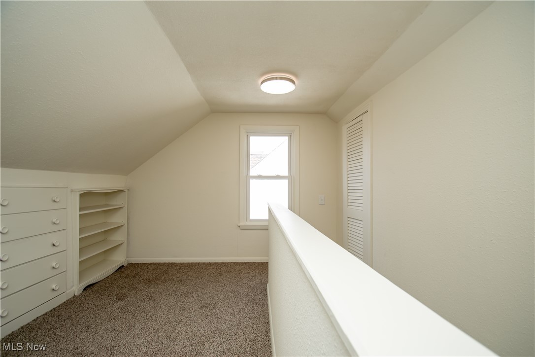 677 Central Parkway Avenue, Warren, Ohio image 37