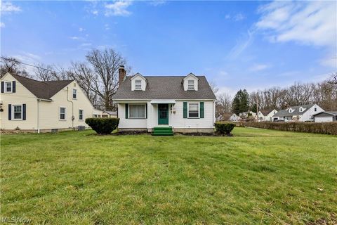 Homes For Sale - 2249 Coleman Drive<br/> Mahoning County, Youngstown, OH 44511