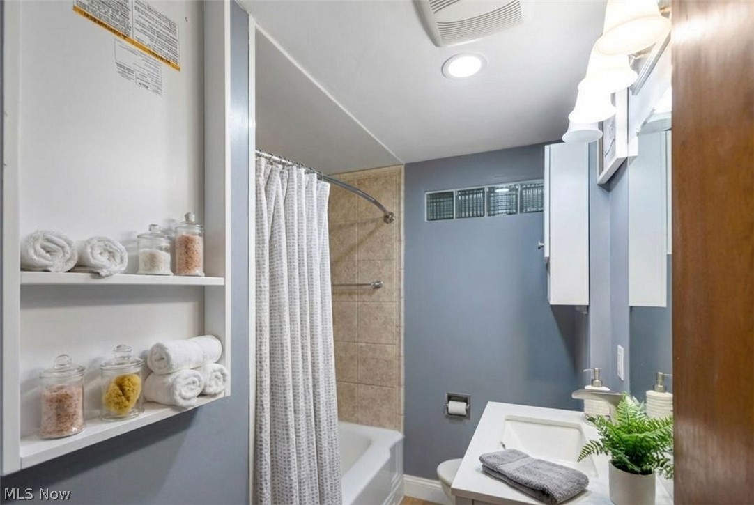 City/Youngstown - Residential