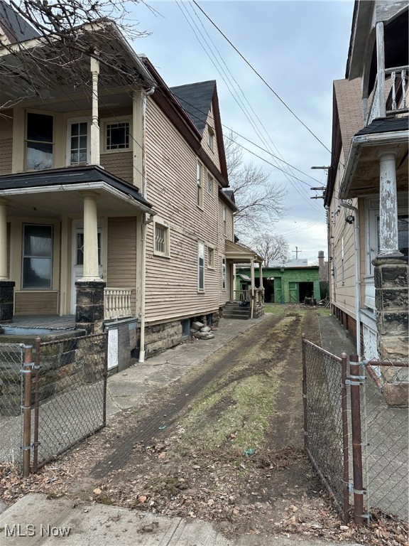 Wm Binghams Sub - Residential Income