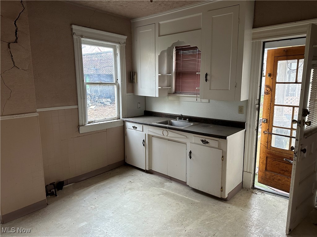 Wm Binghams Sub - Residential Income