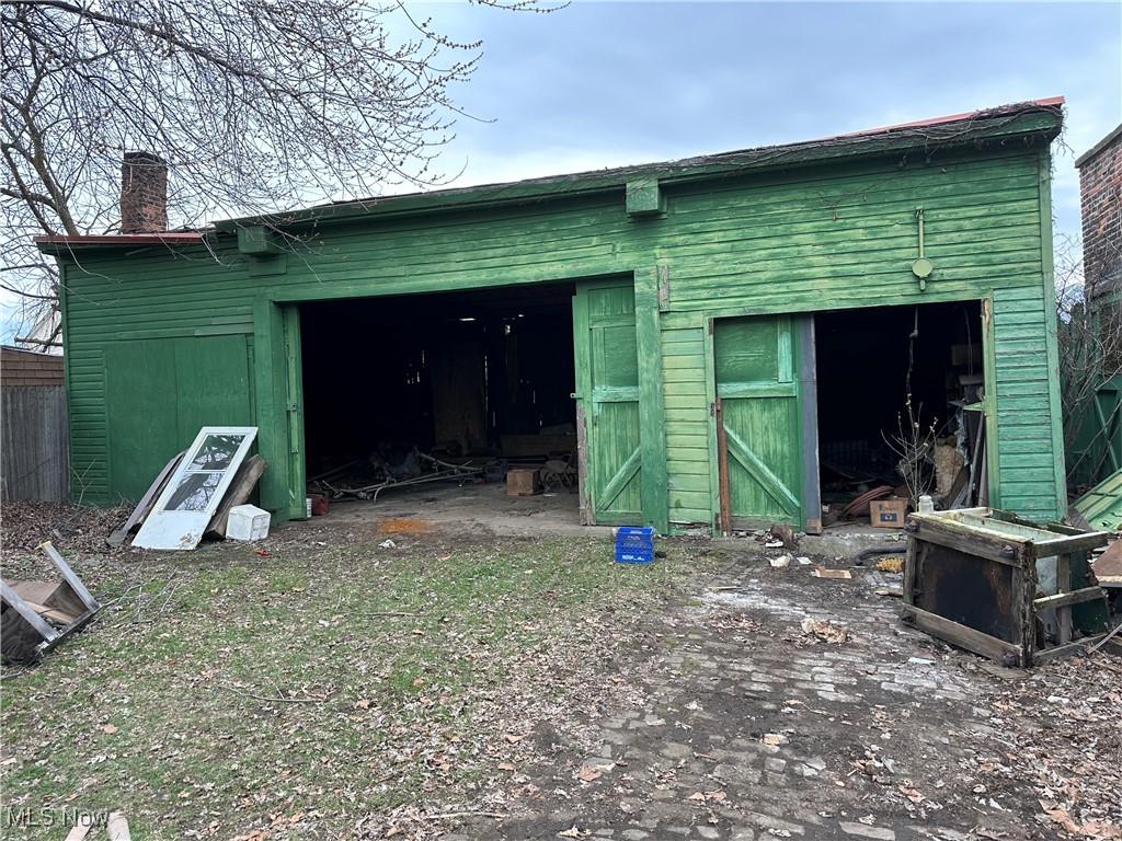 Wm Binghams Sub - Residential Income