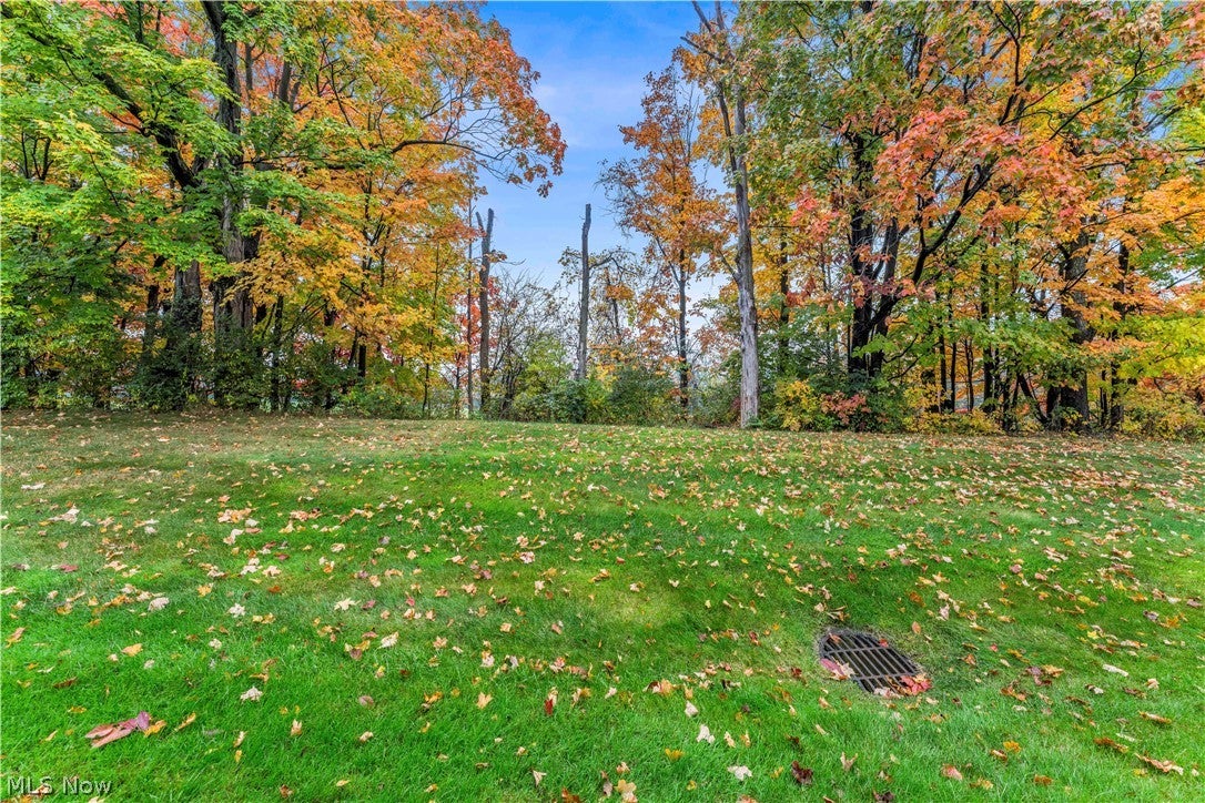 1605 Windrow Lane