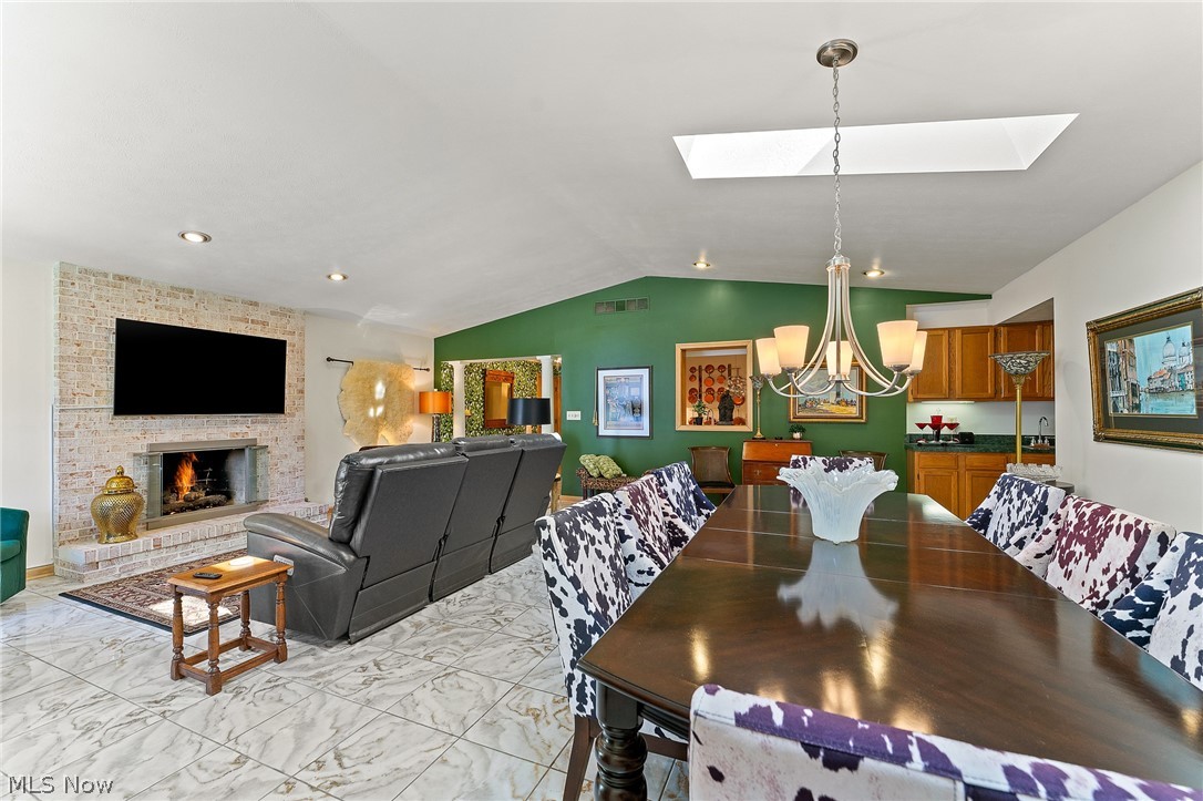 Presidential Square Condo - Residential