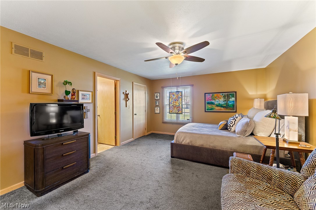 Presidential Square Condo - Residential