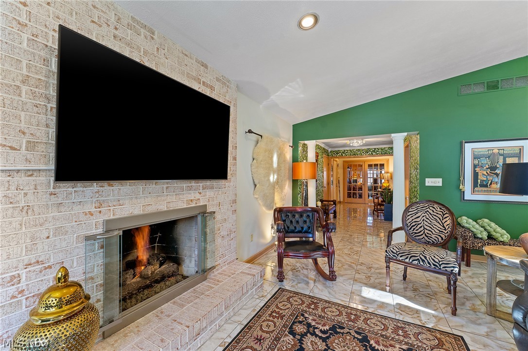 Presidential Square Condo - Residential