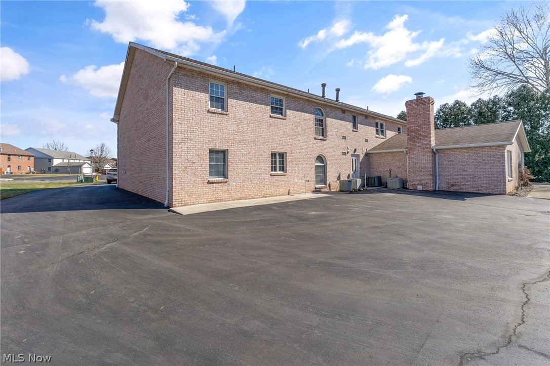 Presidential Square Condo - Residential