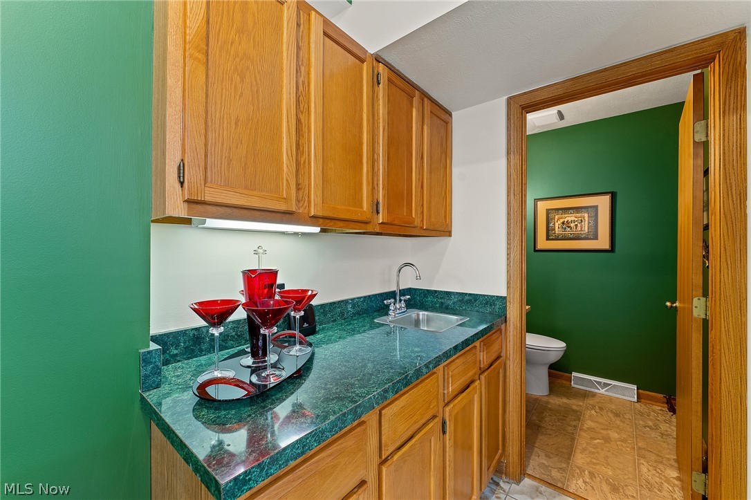 Presidential Square Condo - Residential