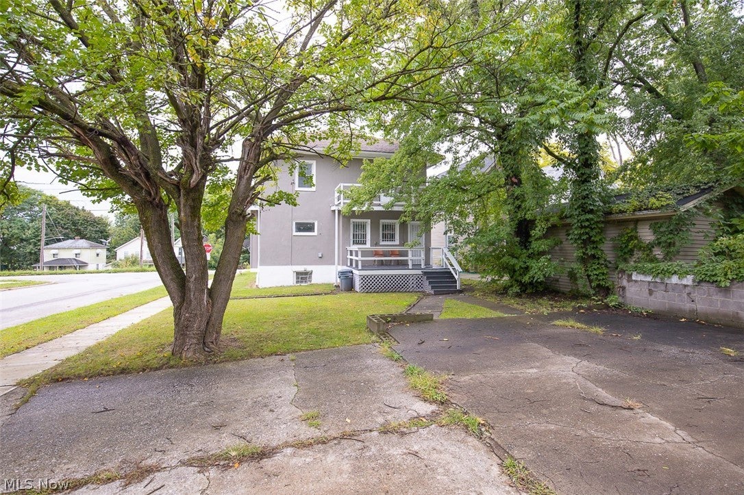 1089 Lakeview Road