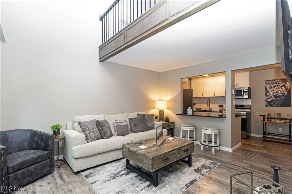 Cedarwood Village - Residential Lease