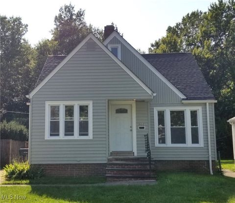 Tiny photo for 952 Elbon Road, Cleveland Heights, OH 44121 (MLS # 5183305)