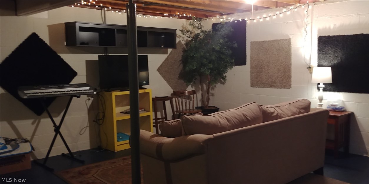 Hollywood Add - Residential