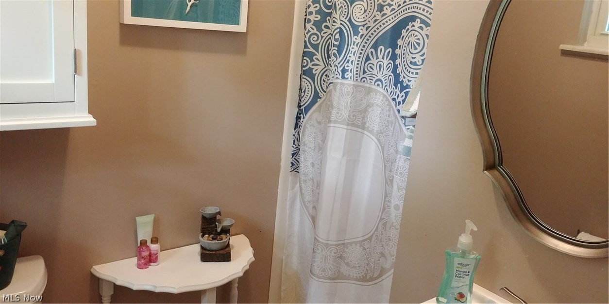 Hollywood Add - Residential