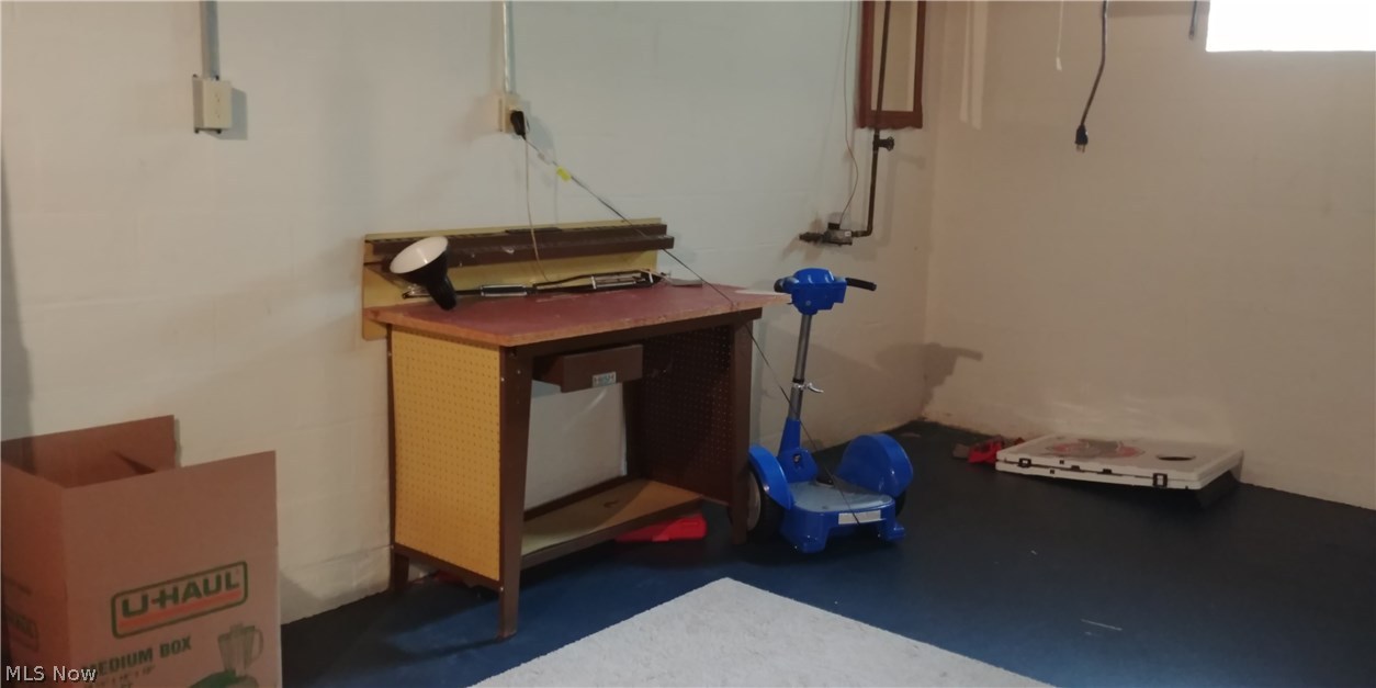 Hollywood Add - Residential