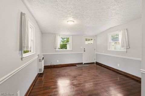 Tiny photo for 1637 Hanover Street, Cuyahoga Falls, OH 44221 (MLS # 5210005)
