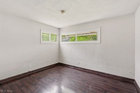 Tiny photo for 1637 Hanover Street, Cuyahoga Falls, OH 44221 (MLS # 5210005)