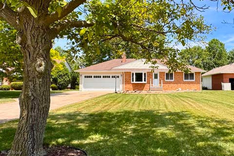 Photo for 495 Cherry Lane