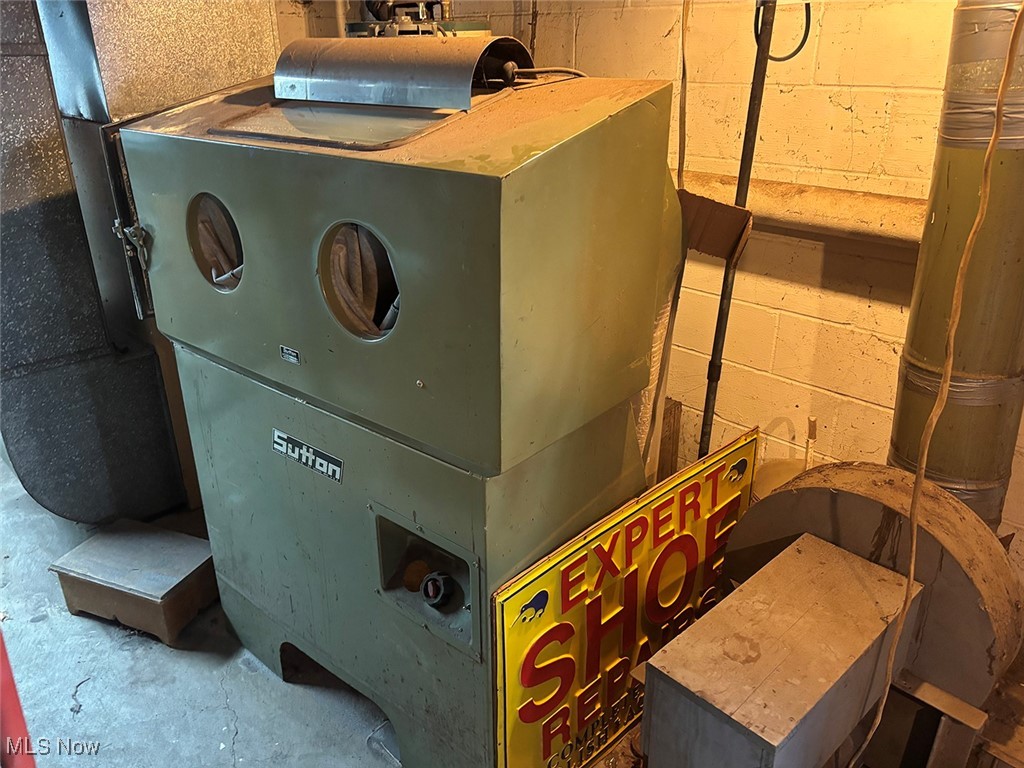Canton - Commercial Sale