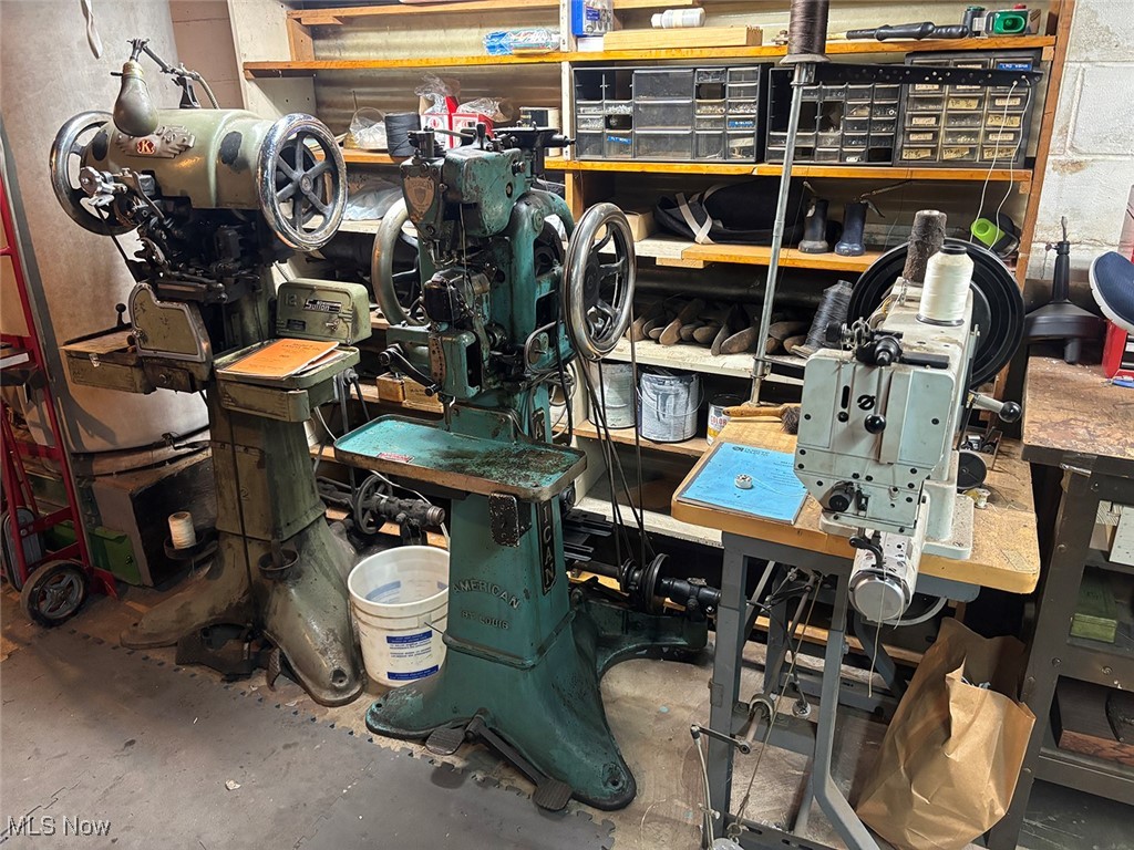 Canton - Commercial Sale
