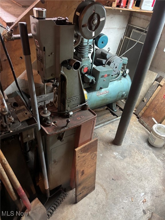 Canton - Commercial Sale