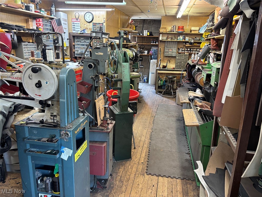 Canton - Commercial Sale