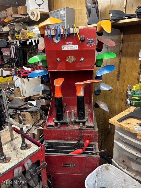 Canton - Commercial Sale